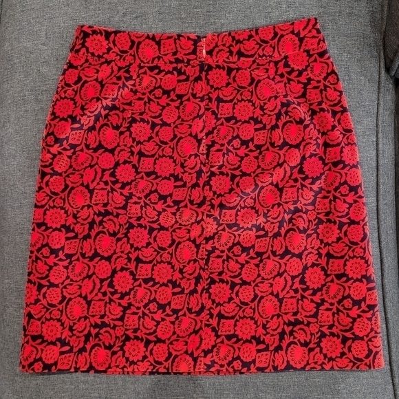 Boden Skirt Size 2 Velvet in excelent condition - Picture 4 of 7